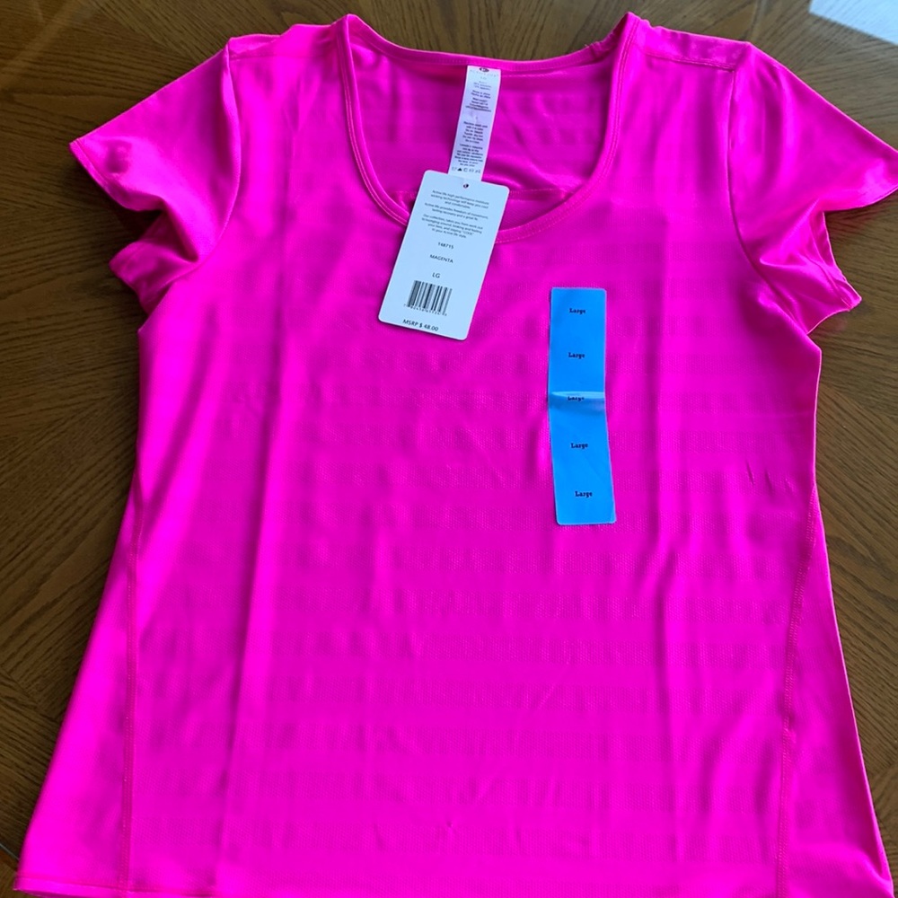 NWT active life magenta top size large